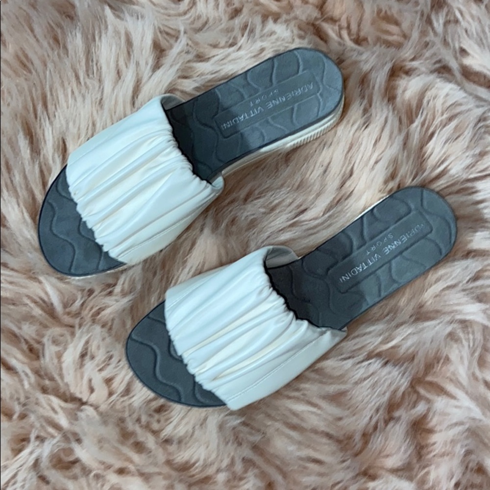 Adrienne vittadini sport sandals